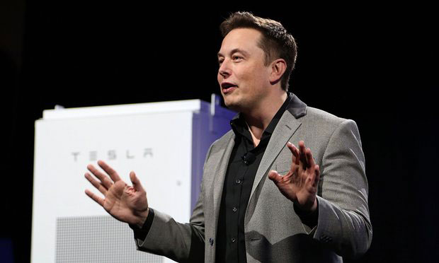 Tesla to build roofs entirely of solar panels