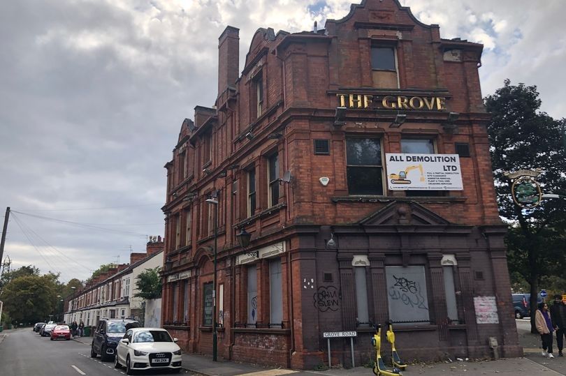 Lenton divided as abandoned pub set to be converted into flats