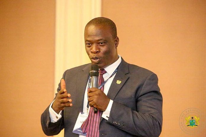 Labour Minister explains the decision for 4% ‘meagre’ salary increment