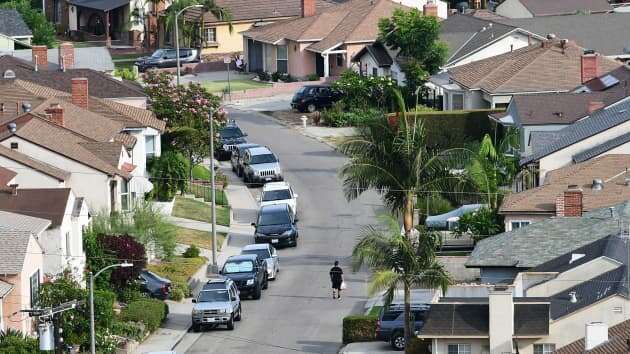 New mortgage refinance programs from Fannie Mae and Freddie Mac are expanding to reach more homeowners