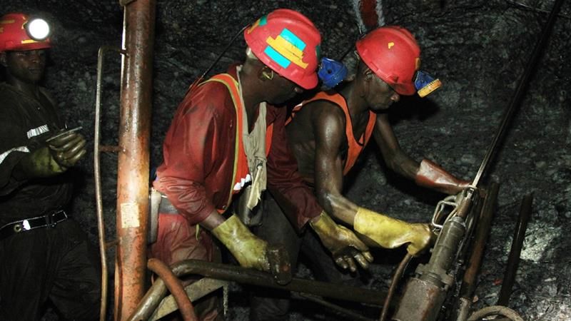South Africa miners reach $400m settlement for lung disease