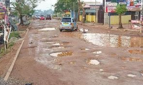 Road contractors â€˜cryâ€™ over GHÂ¢1.6 b government debt